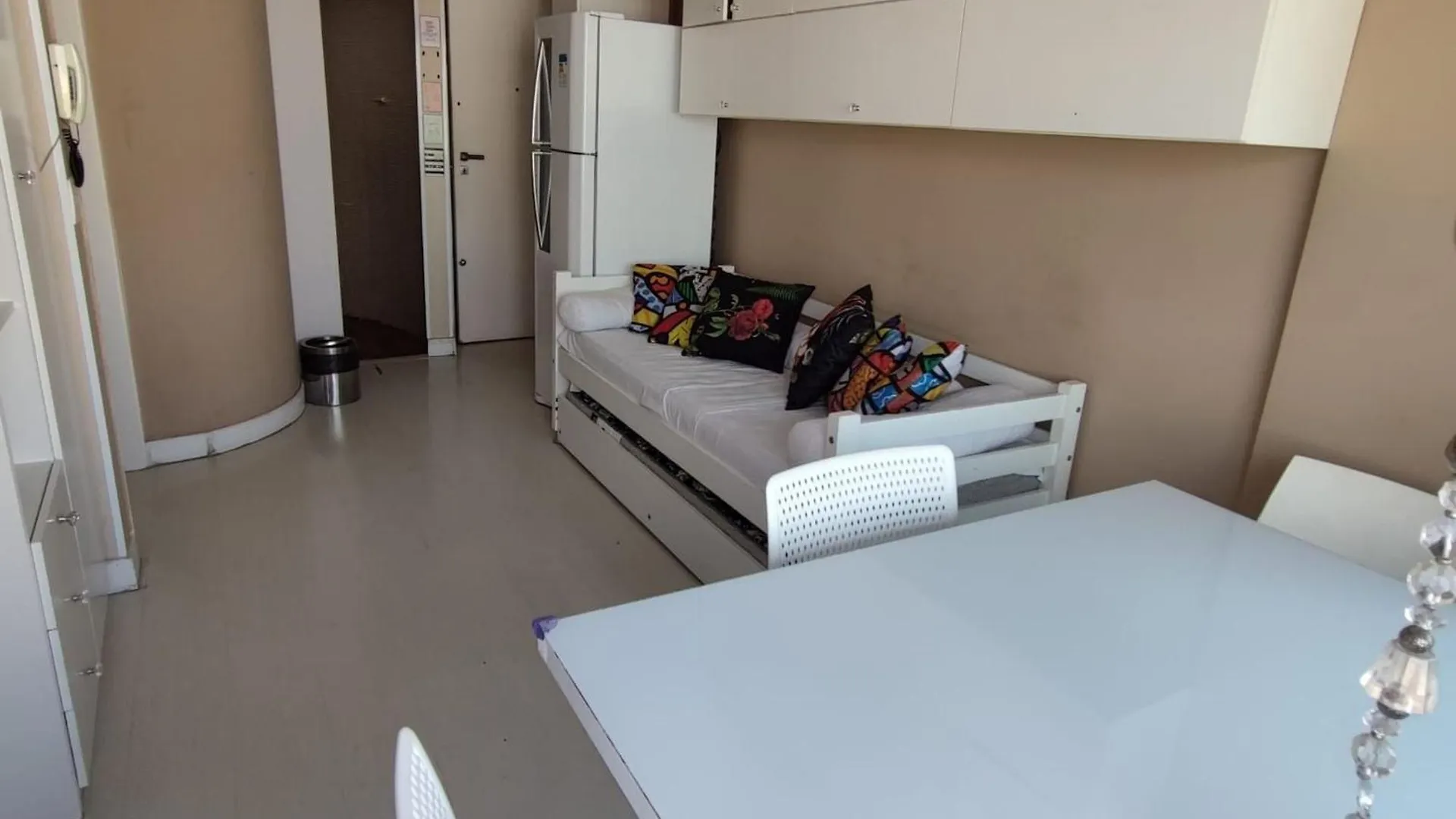 Flat Brlhante 5 Pessoas Garagem Hakka -Feirinha-Hospitais Sao Paulo 0*,